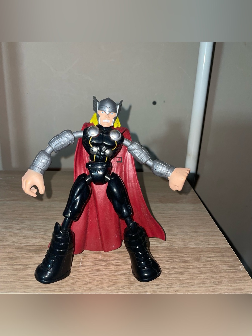 Marvel Bend and Flex Thor Action Figure 6" Flexible Toy